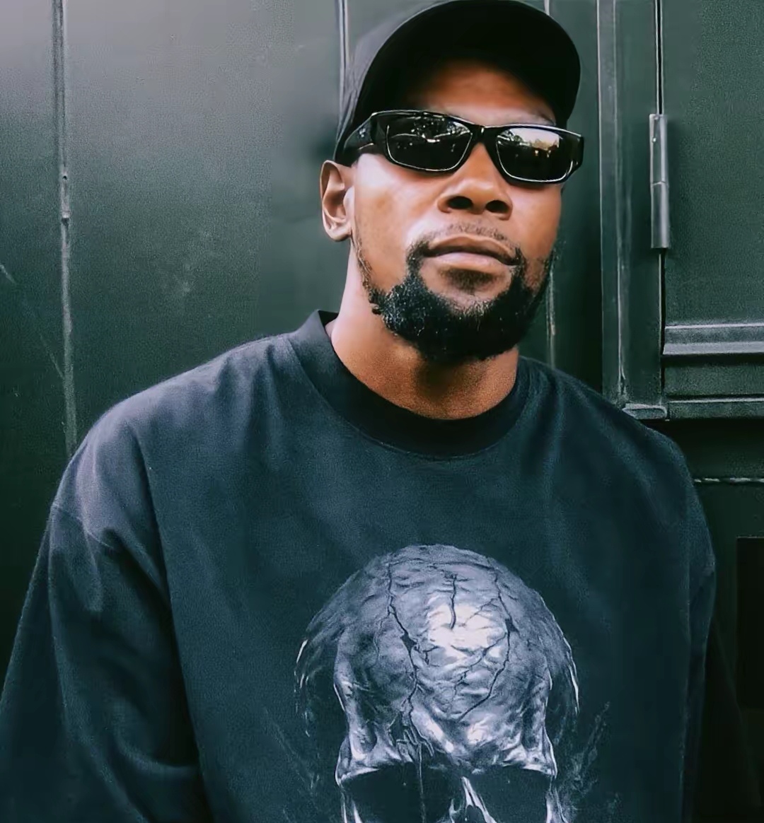 公牛不断突破！，杜兰特连续五场比赛得分超过爆冷赛场气氛高涨的简单介绍