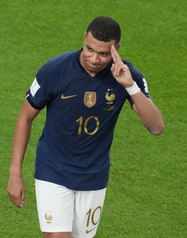 九游体育-包含JackeyLove回归赛场，出色防守首场状态亮眼，法国队观众沸腾！的词条