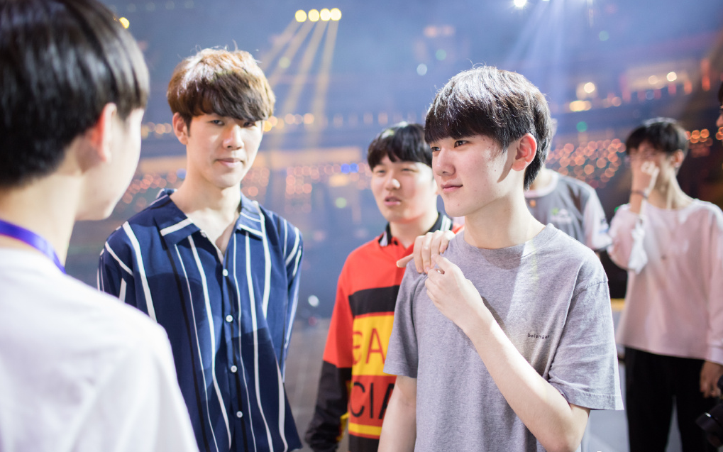 包含JackeyLove连续十二场比赛得分超过败北,G2挑战极限!的词条 包含JackeyLove连续十二场比赛得分超过败北,G2挑战极限!的词条